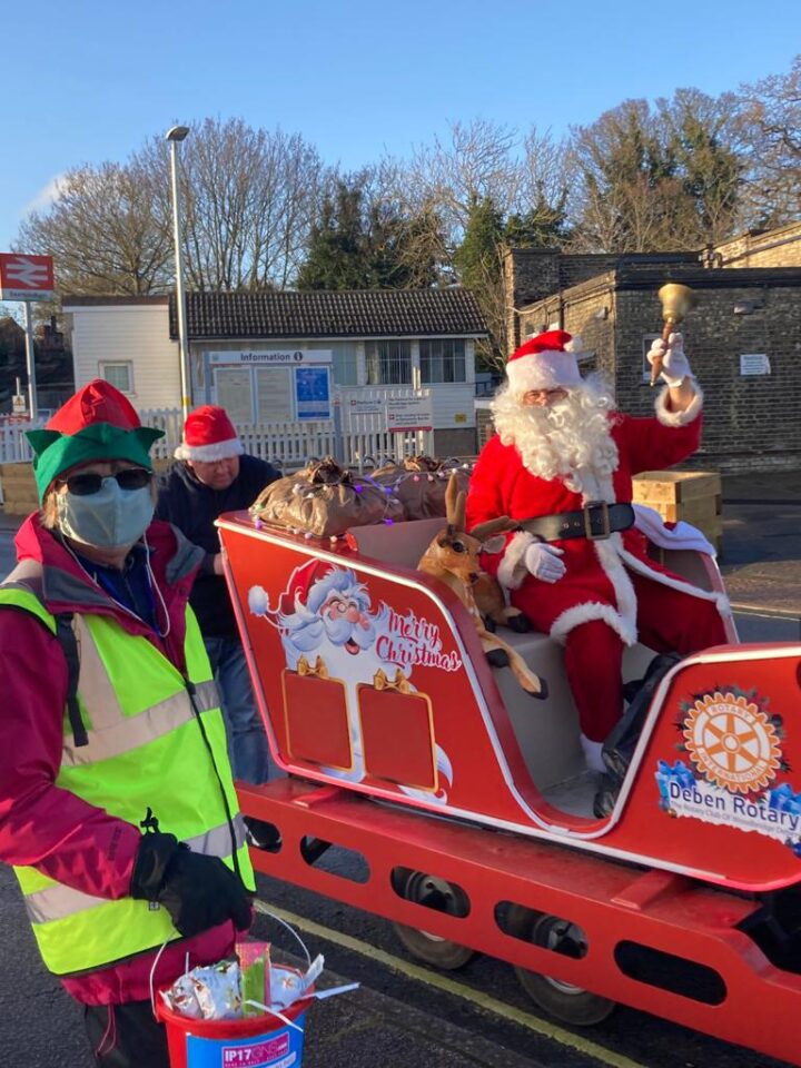 Saxmundham at Christmas: A festive diary.