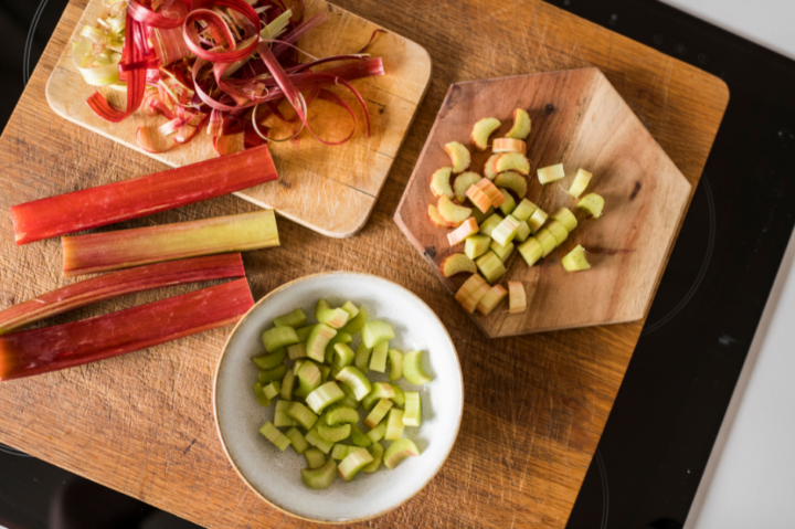 Recipe: Rhubarb Drizzle Cake